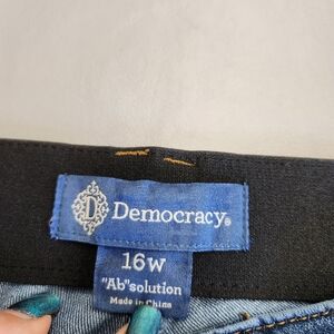 Democracy Women's Classic Blue Jeans